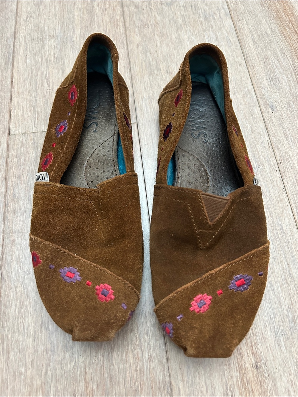 TOMS Womens 8.5 Alpargata Slip On Loafer Brown Suede Embroidered Floral Flat